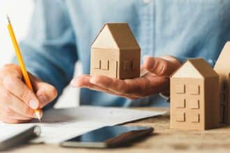 Questions to Ask When Hiring a Real Estate Lawyer