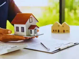 Can You Be Forced to Sell Your House in an Illinois Divorce?